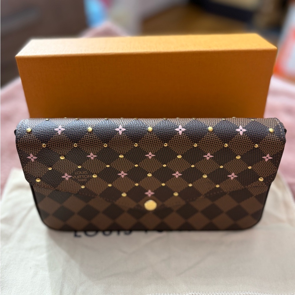Louis Vuitton Pochette Felice Limited Edition N60474